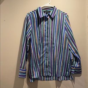 Funky striped, chic button up